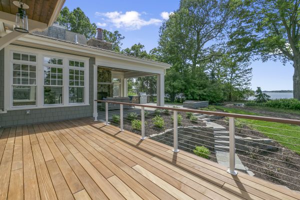 Cost of Deck Service in Bellevue