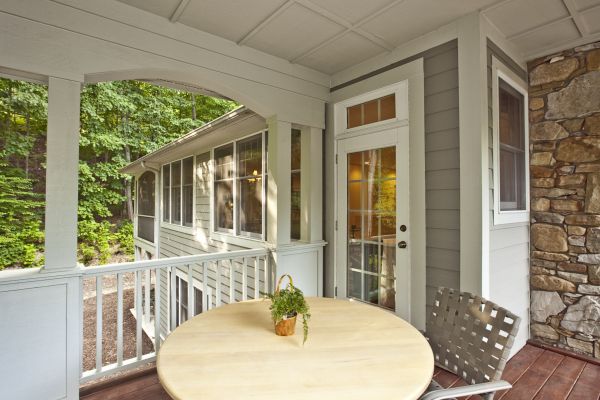 Cost of Covered Porch Installation in Bellevue