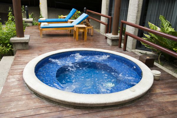 Cost of Hot Tub Deck Construction in Bellevue