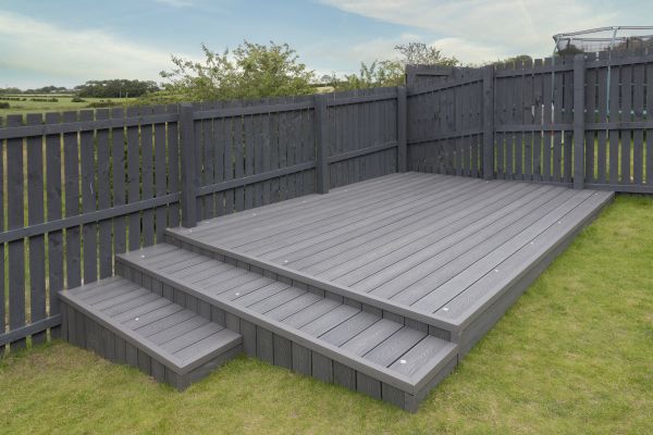 Cost of Vinyl Deck Construction in Bellevue