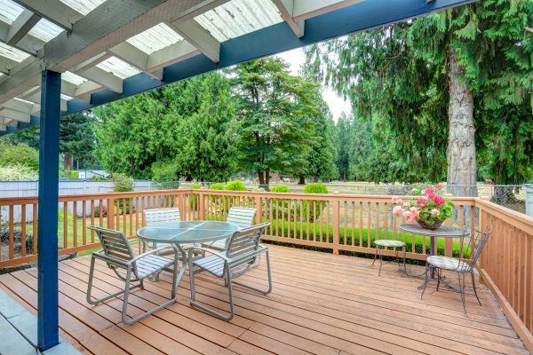 Cost of Deck Carpentry Service in Bellevue